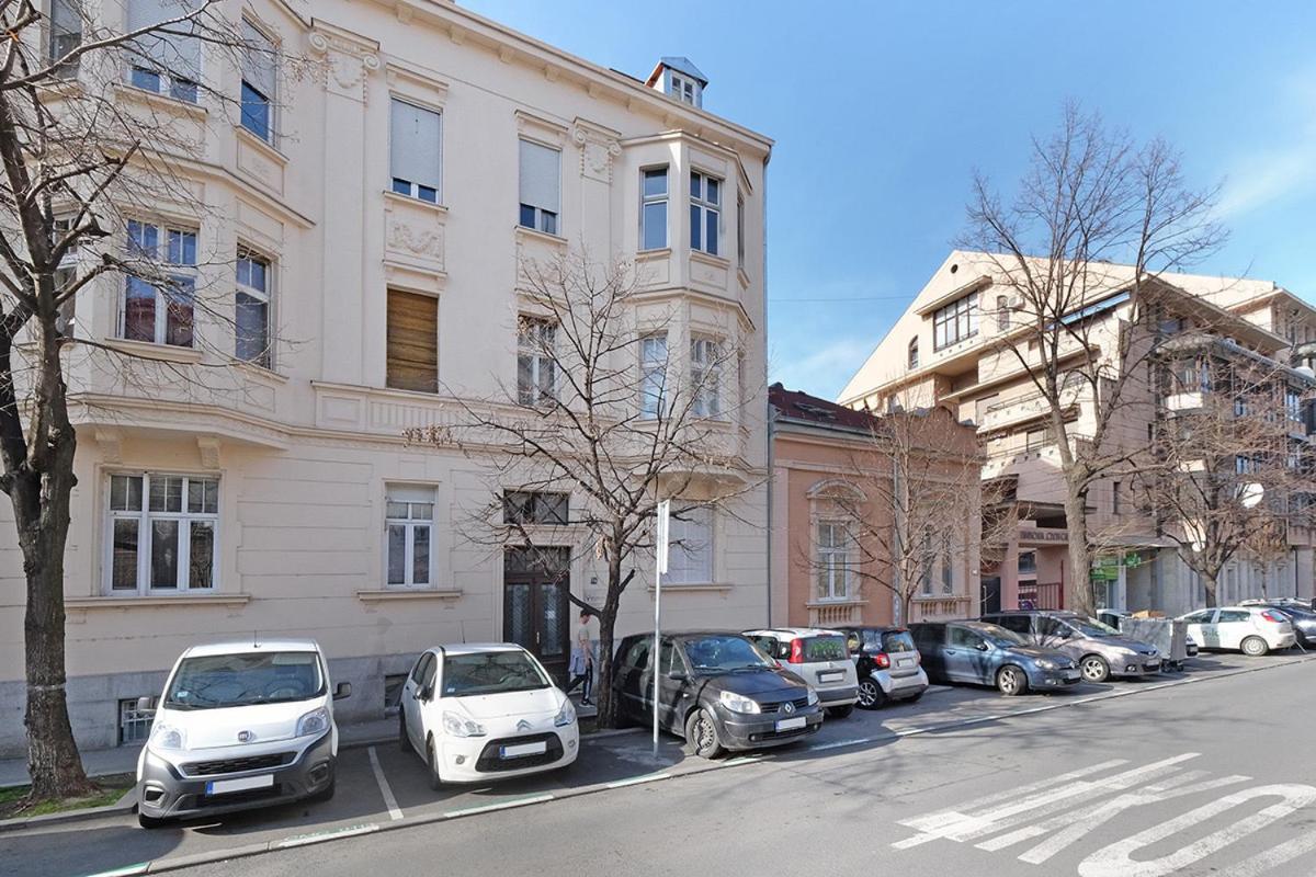 Ikar Apartments Belgrade Exterior photo