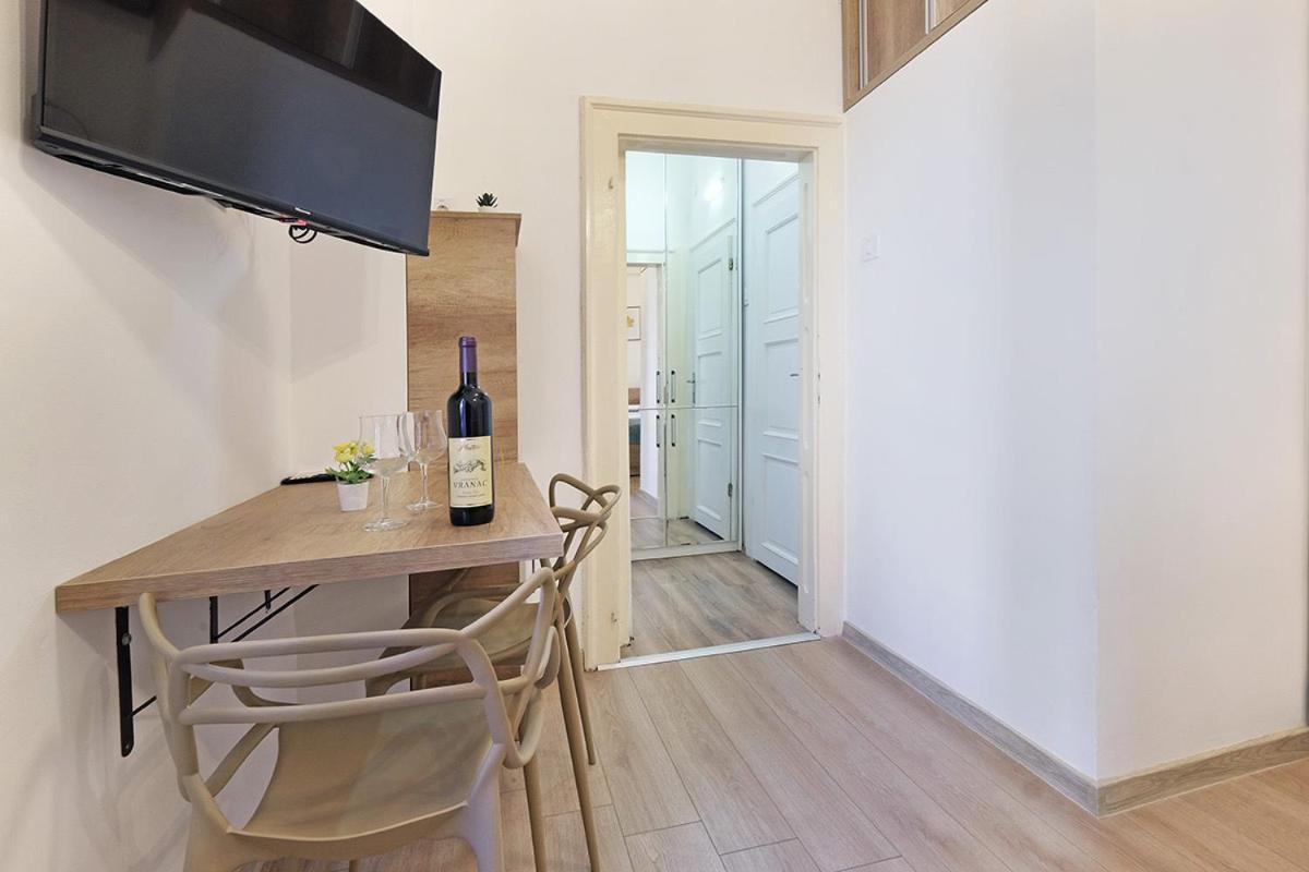 Ikar Apartments Belgrade Exterior photo